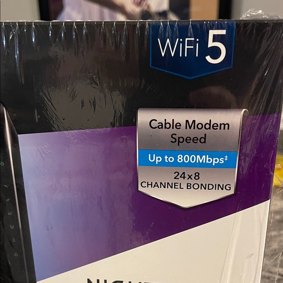 NETGEAR Nighthawk Black Modem Router Combo - Picture 2 of 4